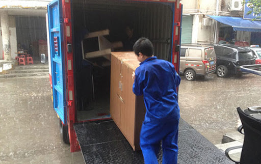 雨天無錫設備搬運該如何進行操作？